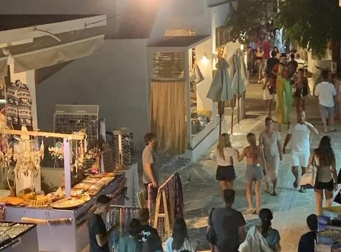 Omma, Main Street Pensionat